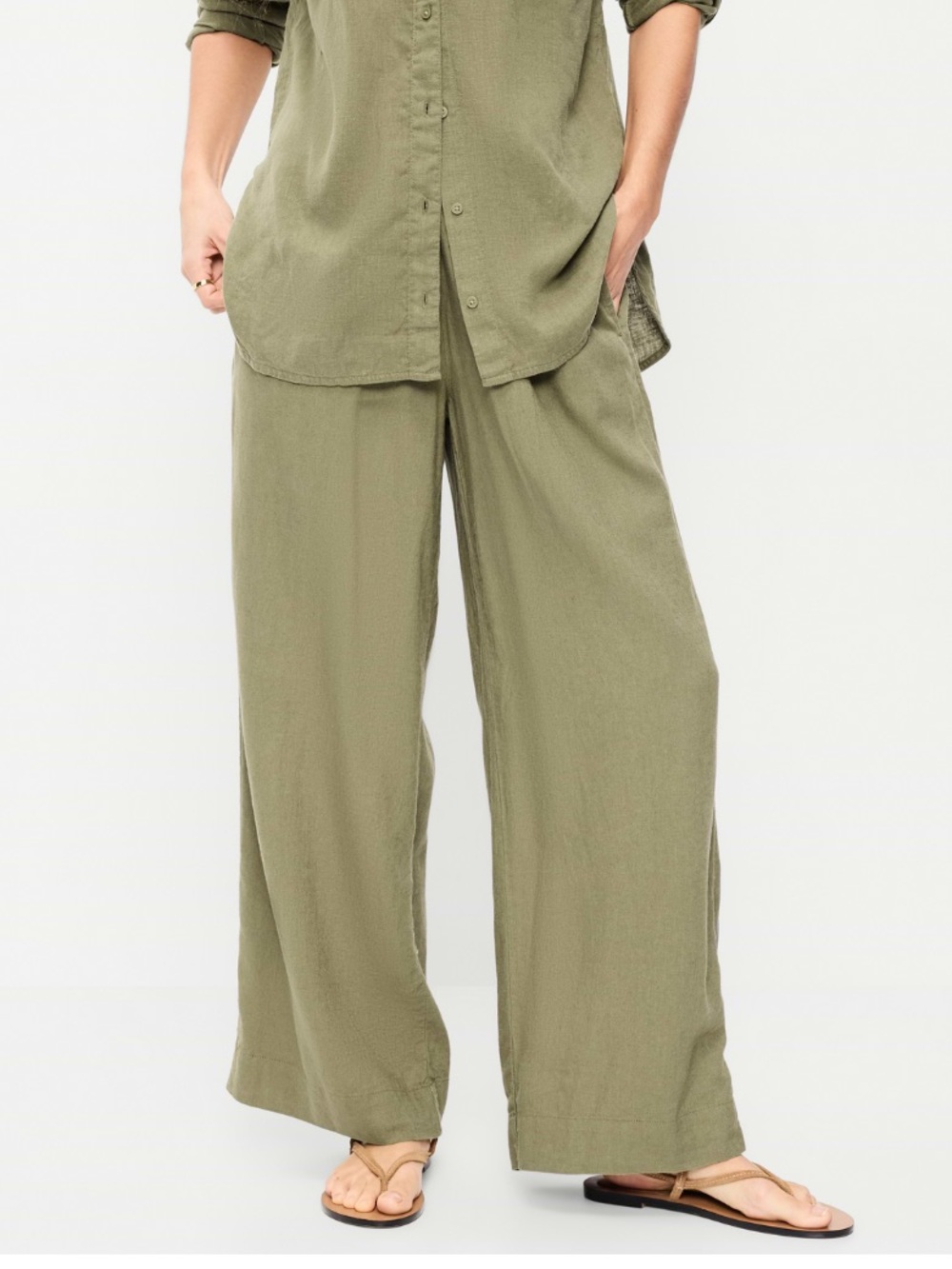Old Navy Wide-Leg Linen Pants in Olive Green